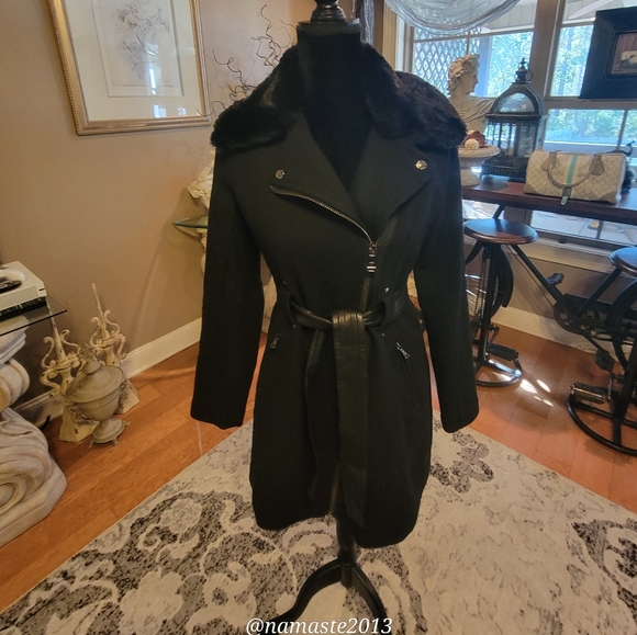 Guess Wool Blend Pea Coat Faux Fur Collar Leather Belt Studded Black Small #613 - Picture 12 of 14